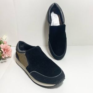 KARL LAGERFELD Paris Giselle Black Leather Slip On Fashion Sneakers